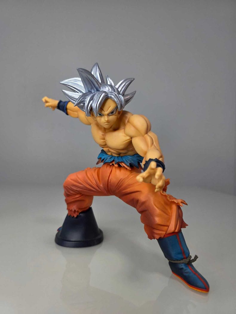 Goku Ultra Instinto - Maximatic