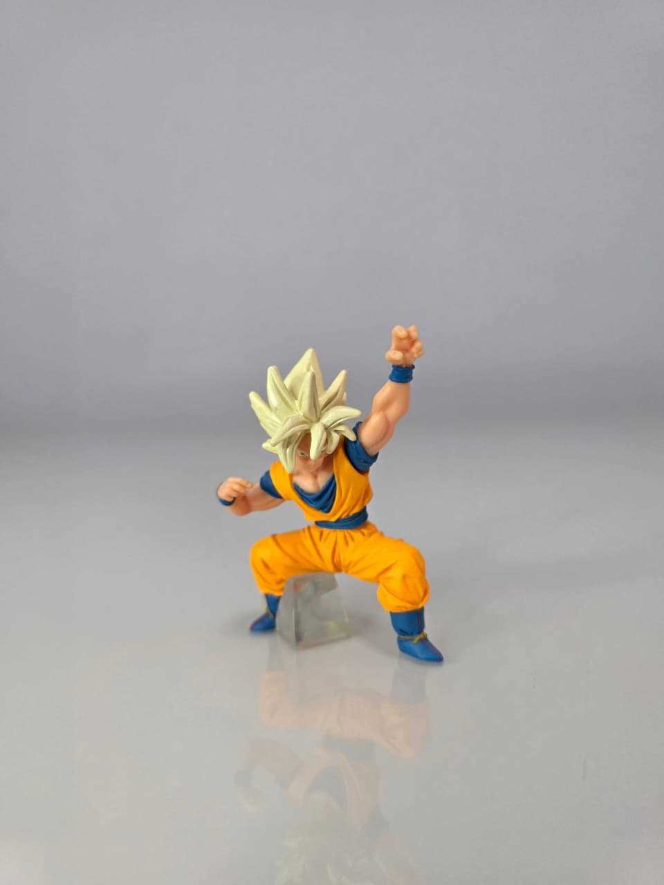 Goku Super Saiyan (pose de combate)