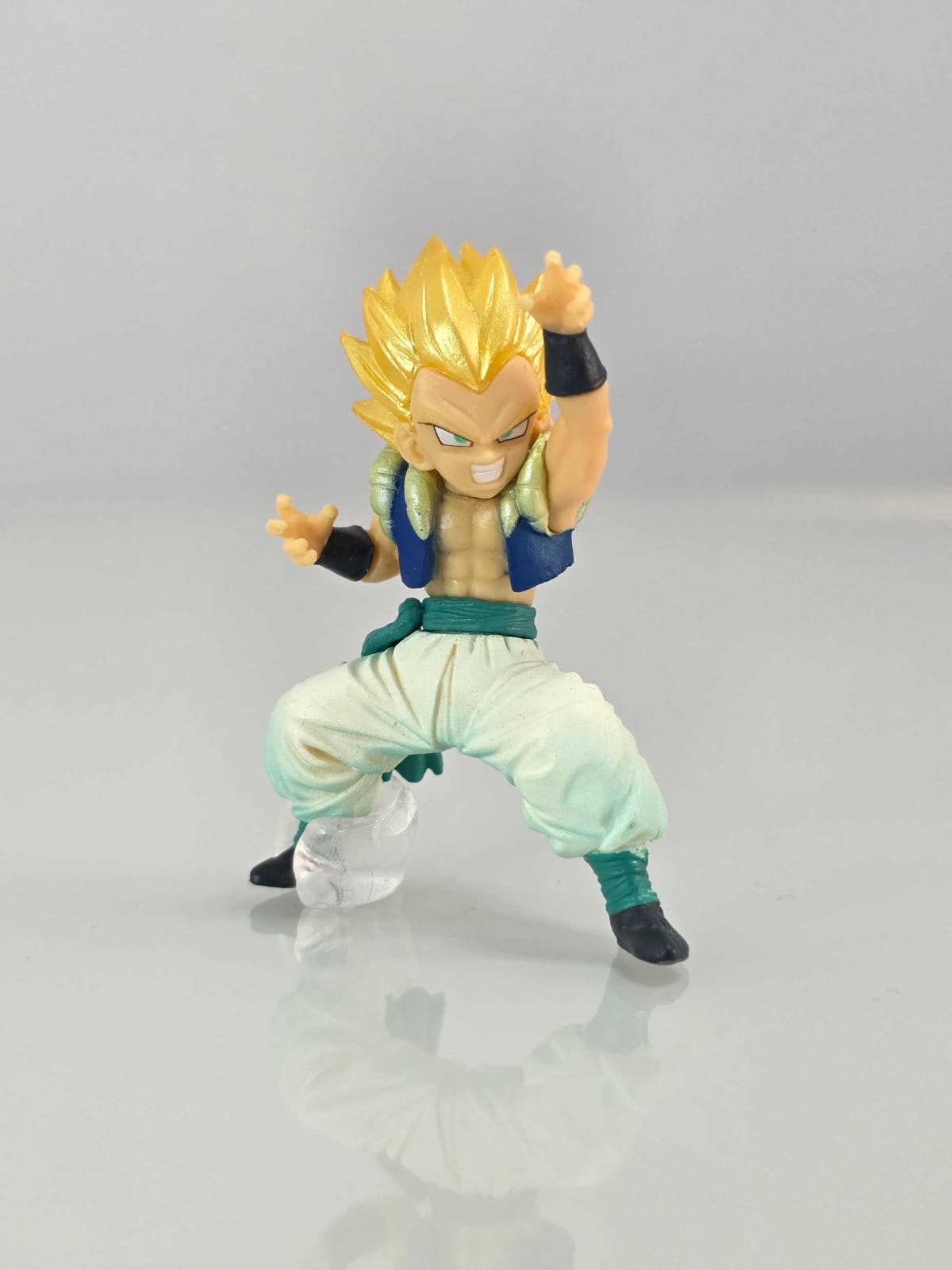 Gotenks SSJ – Pose de Combate