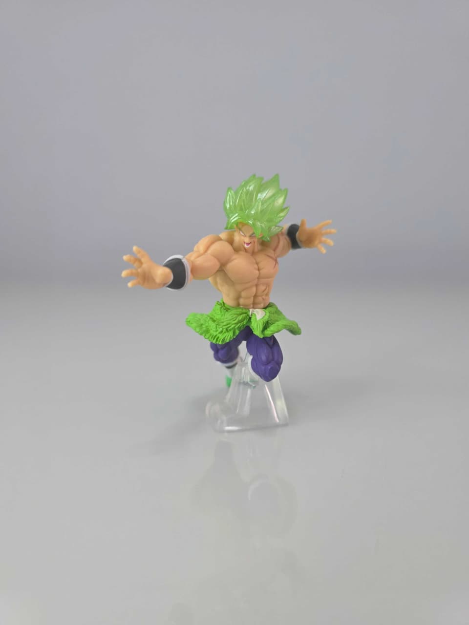 Broly Super Saiyan Legendario (posición de ataque)
