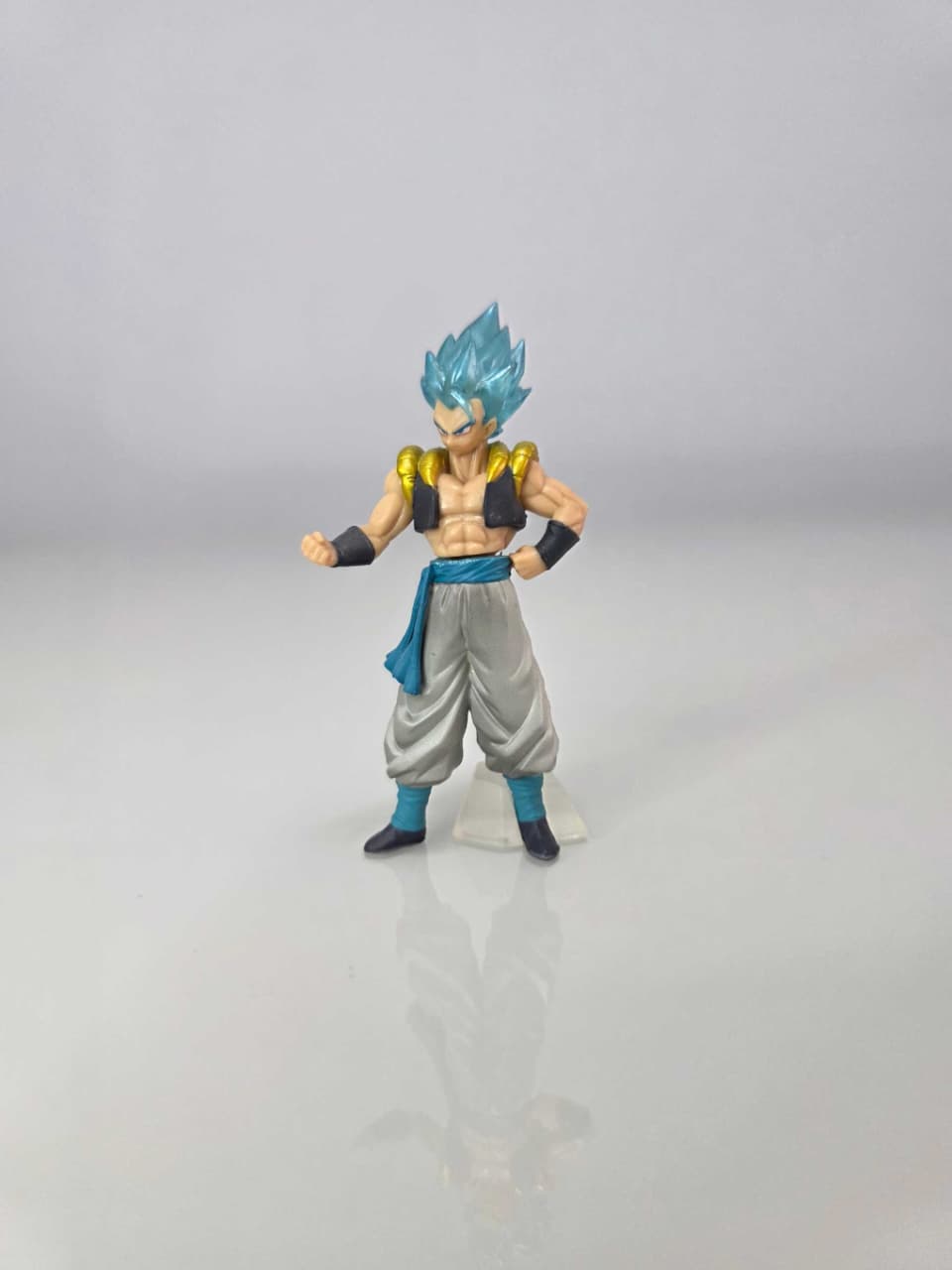 Gogeta Super Saiyan Blue (Postura de Fusión)