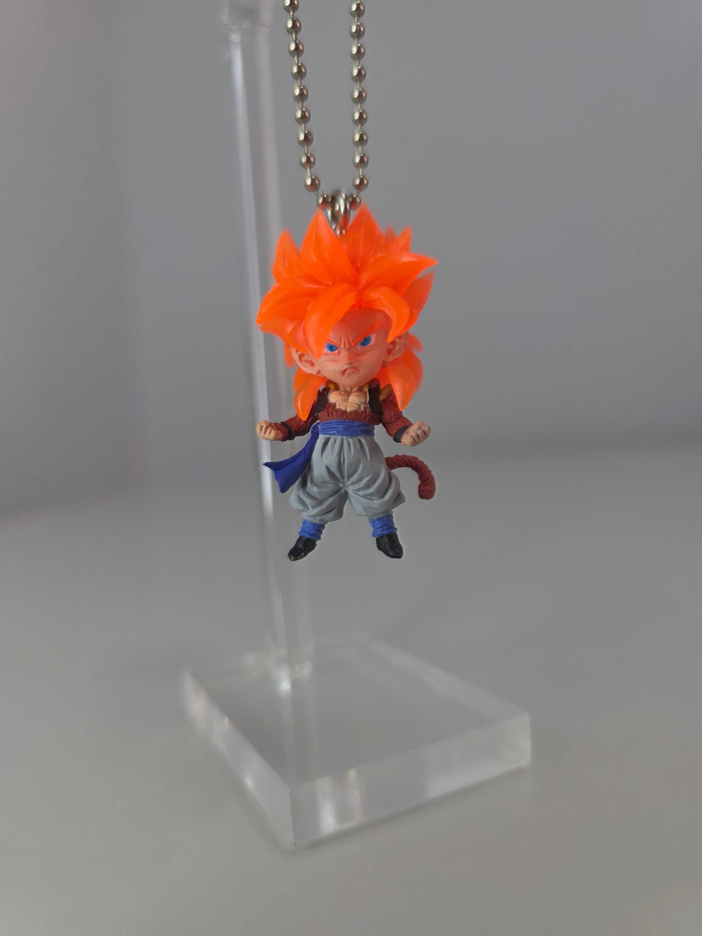 Gogeta Super Saiyajin 4 (Tono Naranja)