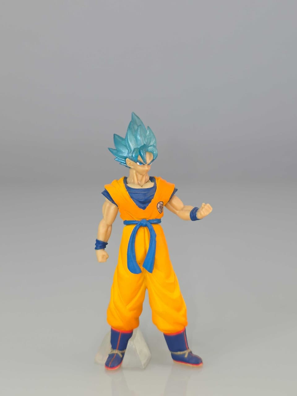 Goku Super Saiyajin Blue (puño)